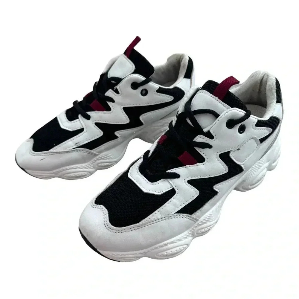 Black And White Chunky Sneaker, Women’s Size 8.5-9
